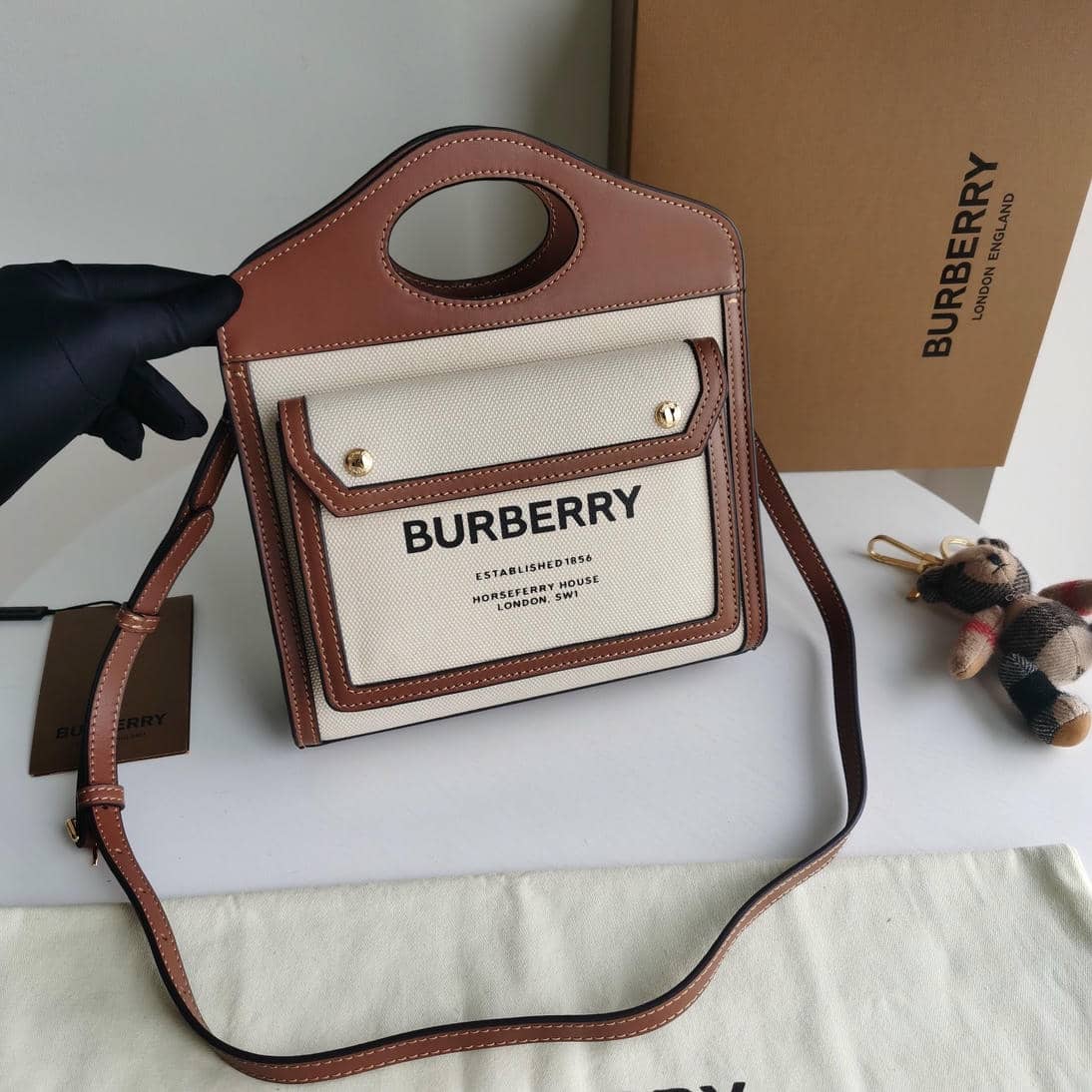 Burberry Bag 82